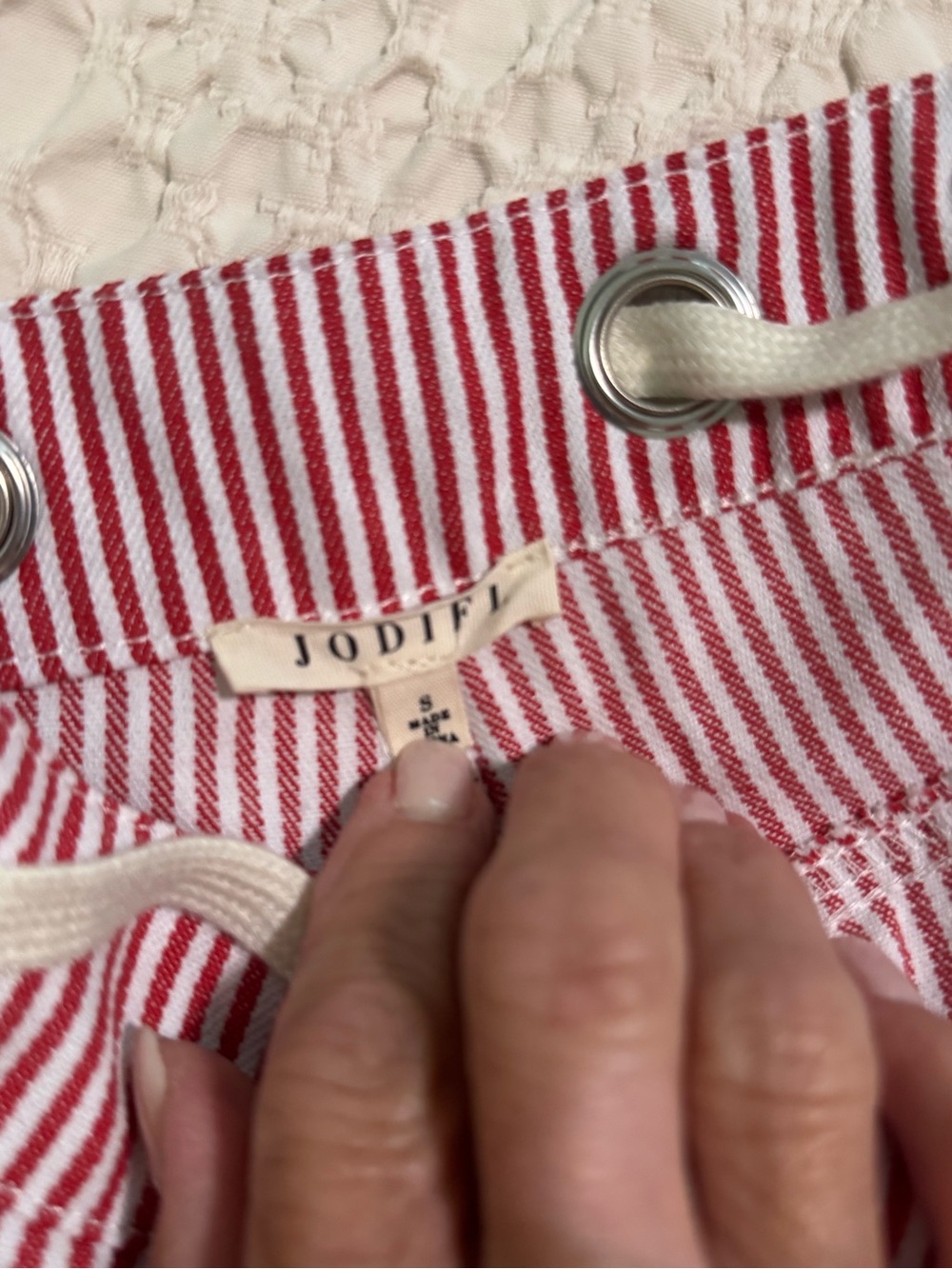Red & White Striped barrel leg Pants - Picture 5 of 6